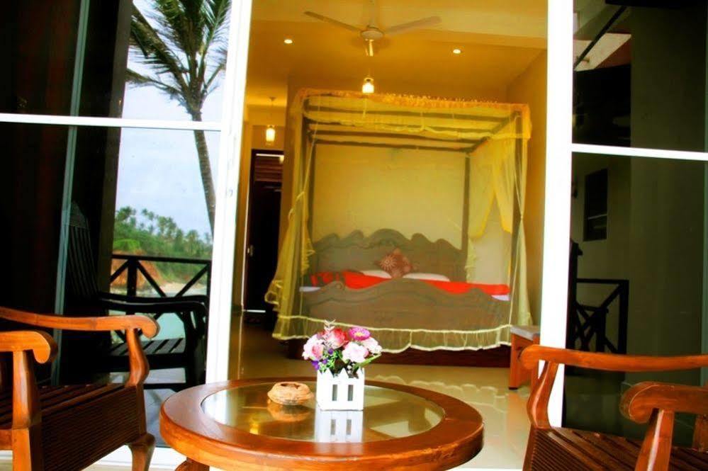 We Are Surfers Hotel Weligama Exterior photo